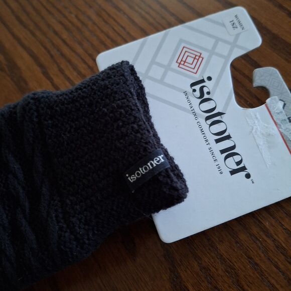 Isotoner Signature Women's Black Cable Knit Gloves 1-Size Fleece Lined New! - Picture 3 of 4